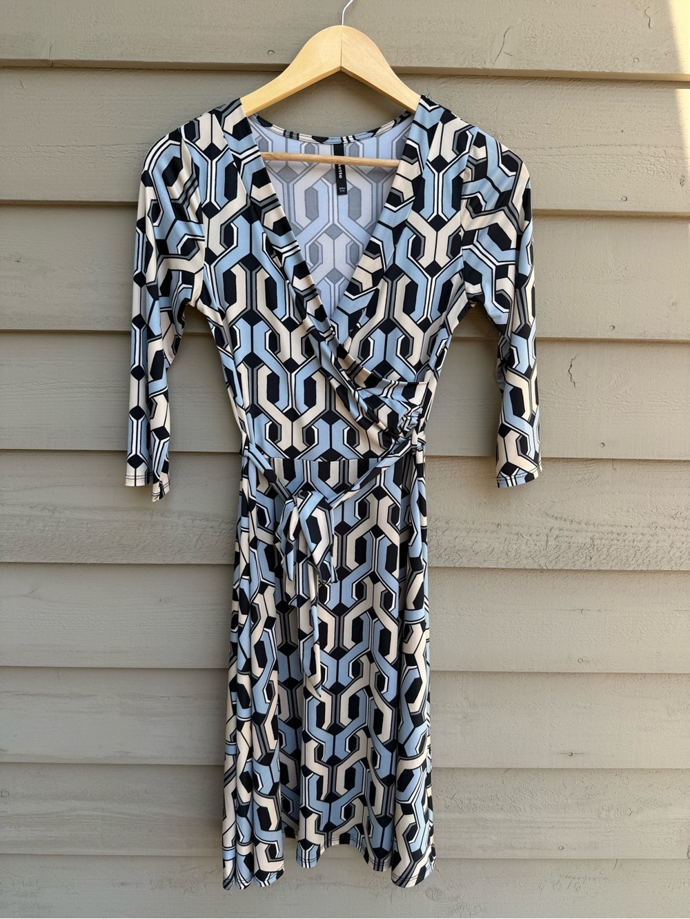 Janette Geo-Print Wrap Midi Dress in Blue, Black & White small